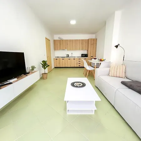 1 Bedroom 906 Durrës