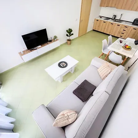1 Bedroom 906 Durrës